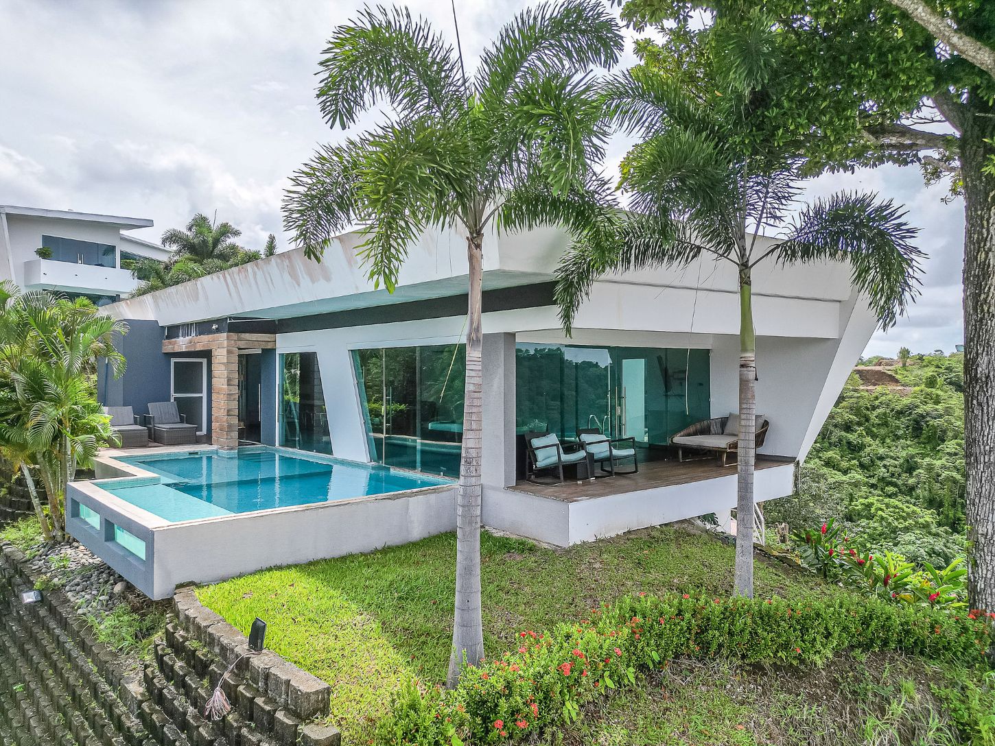 Villa #12 Las Flores